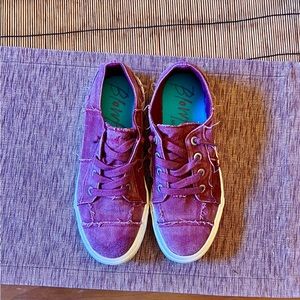 Blowfish maroon sneakers 9